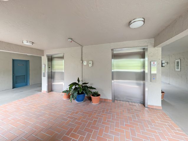 900 Colony Point Circle 205, Pembroke Pines, FL 33026