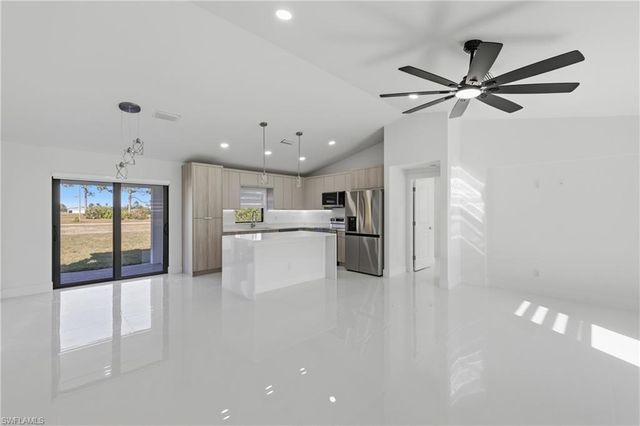 531 NW 15th ST, Cape Coral, FL 33993