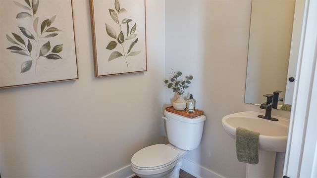 635 NW Concord Lane, Waukee, IA 50263