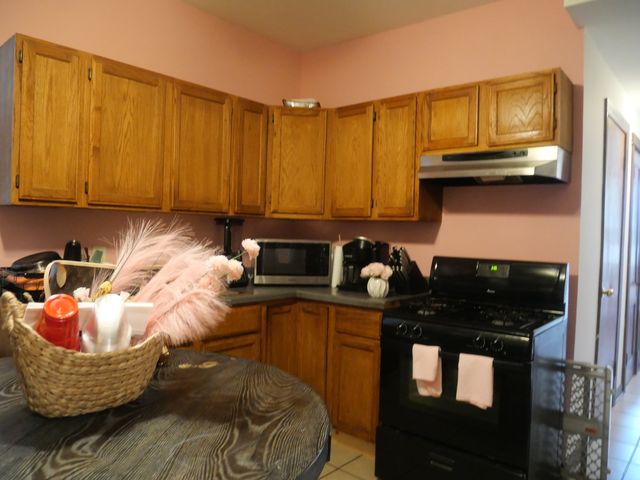 4417 S Campbell Avenue, Chicago, IL 60632