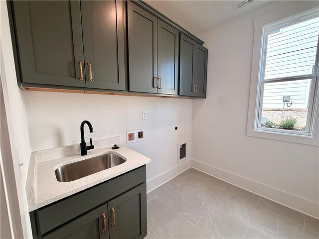 5595 Meadowstone Walk, Kennesaw, GA 30152