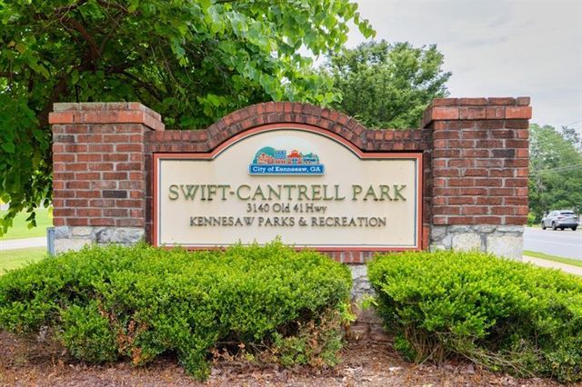 5595 Meadowstone Walk, Kennesaw, GA 30152