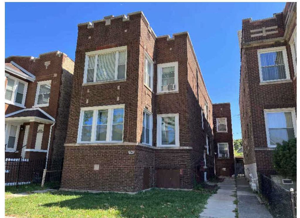 7943 S Ada Street 2F, Chicago, IL 60620