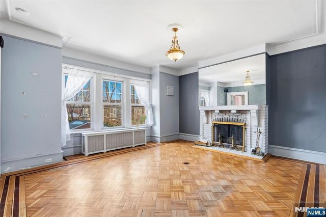 12-14 King Avenue, Weehawken, NJ 07086