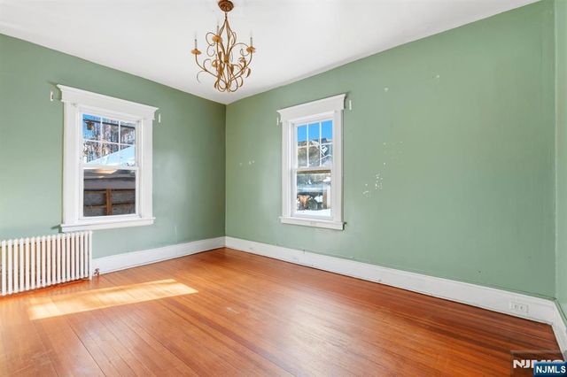 12-14 King Avenue, Weehawken, NJ 07086