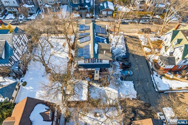 12-14 King Avenue, Weehawken, NJ 07086