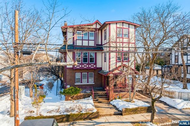 12-14 King Avenue, Weehawken, NJ 07086