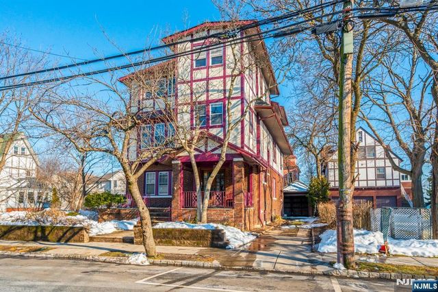 12-14 King Avenue, Weehawken, NJ 07086