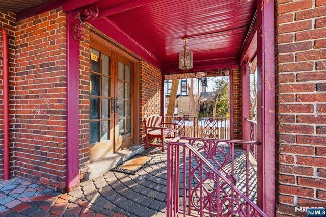 12-14 King Avenue, Weehawken, NJ 07086