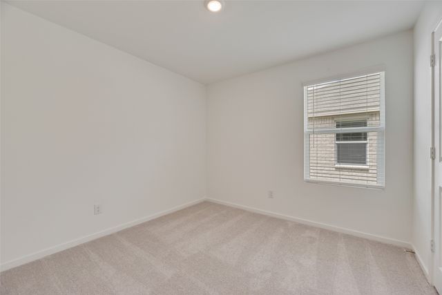 5010 Volunteer Drive, Ennis, TX 75119