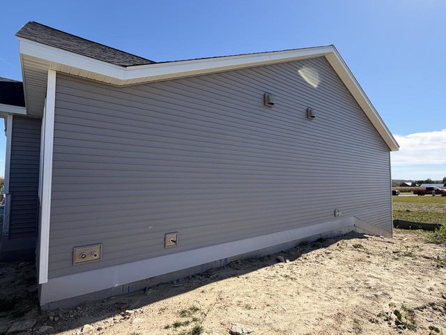 1233 Edge Field COURT, Watertown, WI 53094