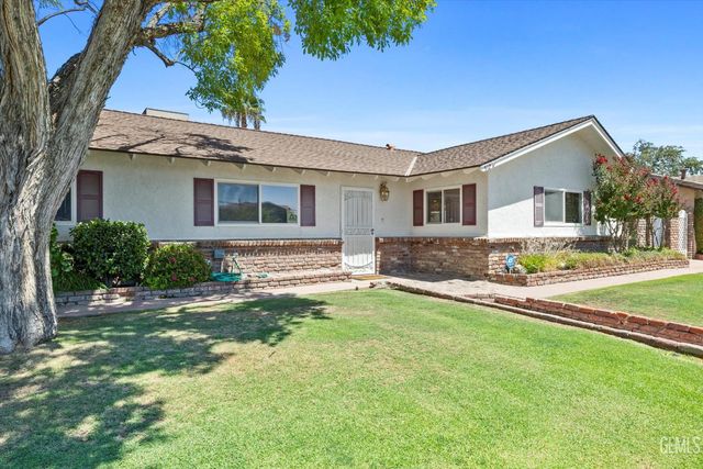 512 Day Avenue, Bakersfield, CA 93308