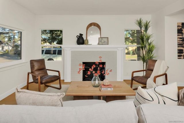 1900 W 41St St, Los Angeles, CA 90062