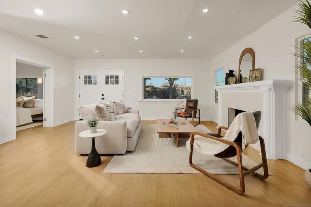 1900 W 41St St, Los Angeles, CA 90062