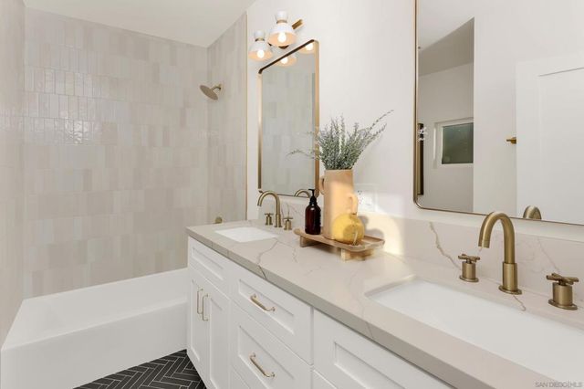 1900 W 41St St, Los Angeles, CA 90062