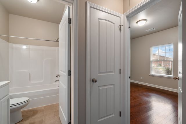 1040 Charlie Daniels Pkwy Apt 163, Mount Juliet, TN 37122