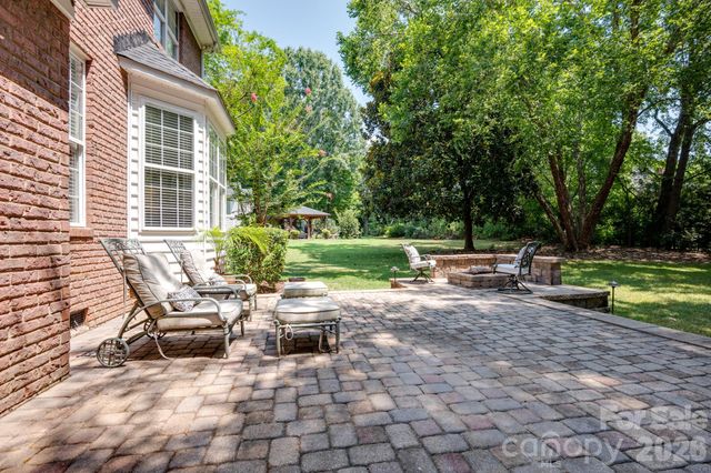 5210 Addington Court, Charlotte, NC 28277