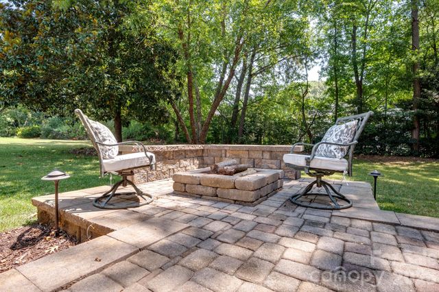 5210 Addington Court, Charlotte, NC 28277