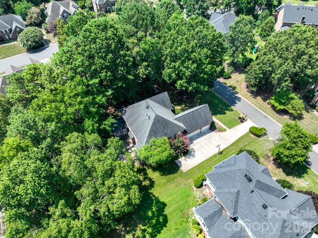 5210 Addington Court, Charlotte, NC 28277
