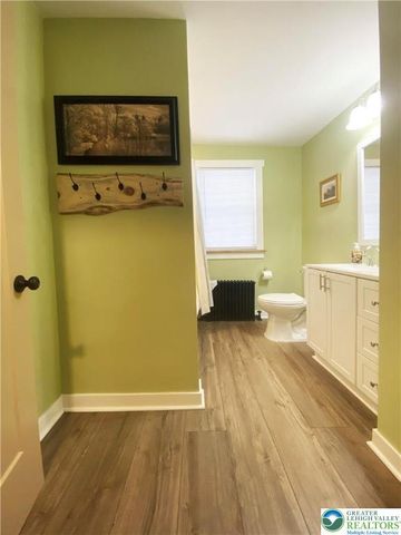 1978 Leithsville Road, Hellertown Boro, PA 18055