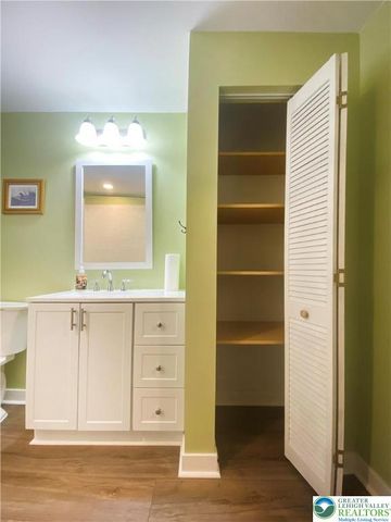 1978 Leithsville Road, Hellertown Boro, PA 18055