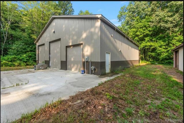 10731 Swan Creek Road, Saginaw, MI 48609