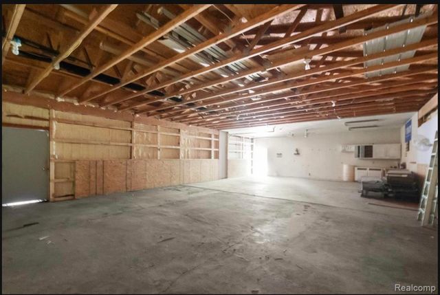 10731 Swan Creek Road, Saginaw, MI 48609