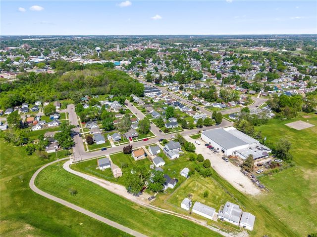 633 Floral Avenue, Troy, OH 45373