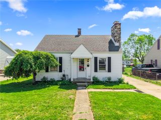 633 Floral Avenue, Troy, OH 45373