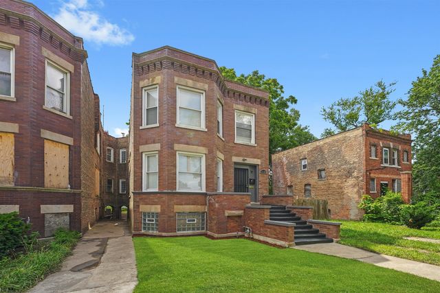 7548 S Harvard Avenue, Chicago, IL 60620