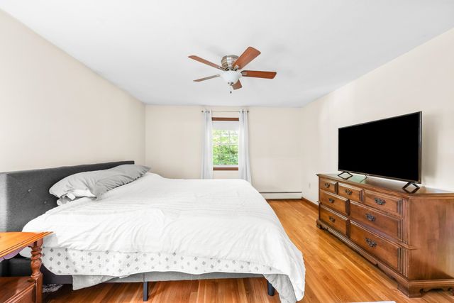 6 Glenwood Lane, Merrimack, NH 03054
