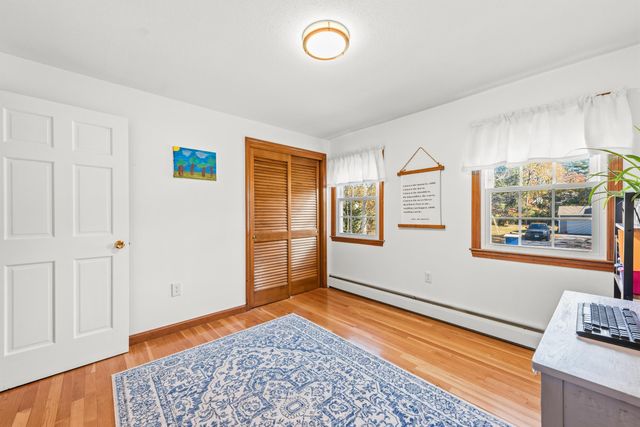 6 Glenwood Lane, Merrimack, NH 03054