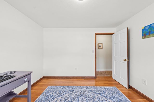 6 Glenwood Lane, Merrimack, NH 03054