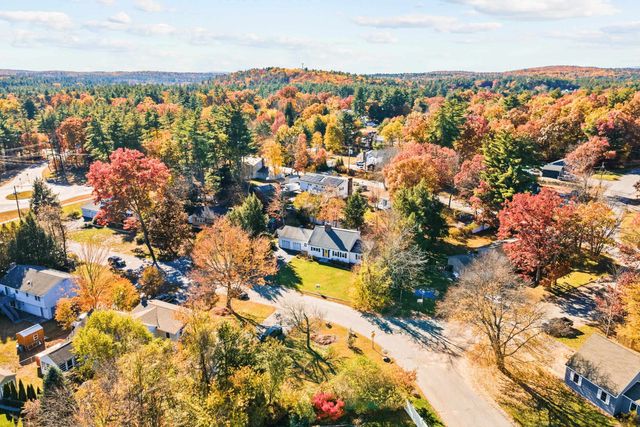 6 Glenwood Lane, Merrimack, NH 03054