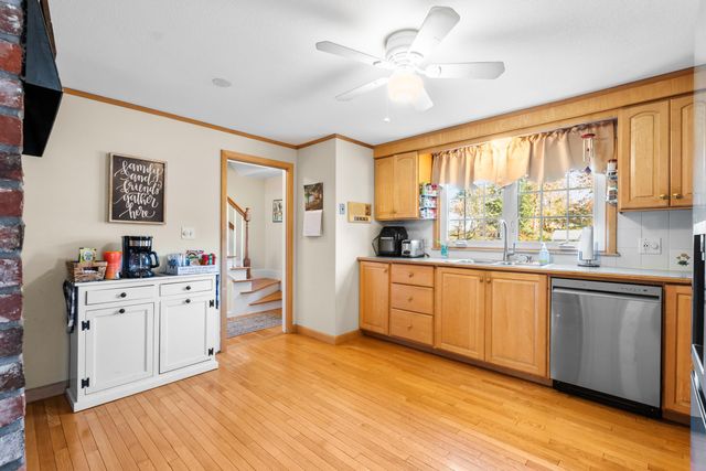 6 Glenwood Lane, Merrimack, NH 03054