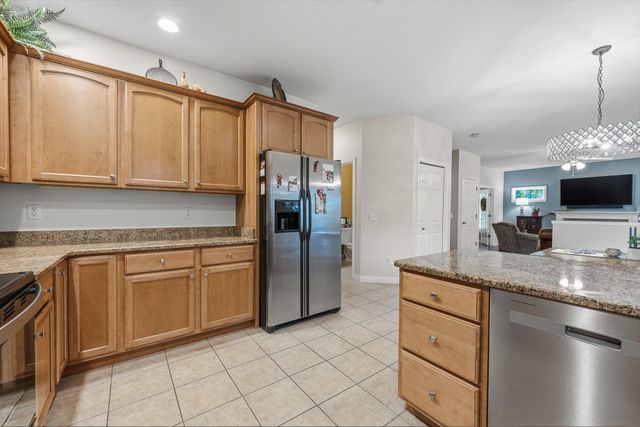 880 Ludington Avenue, Portage City, MI 49002