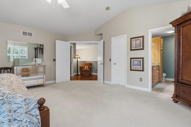 880 Ludington Avenue, Portage City, MI 49002