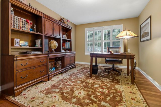 880 Ludington Avenue, Portage City, MI 49002