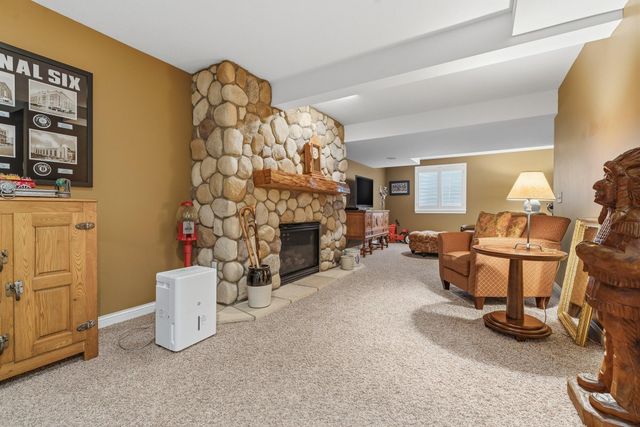 880 Ludington Avenue, Portage City, MI 49002
