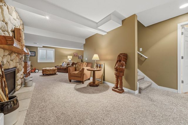 880 Ludington Avenue, Portage City, MI 49002