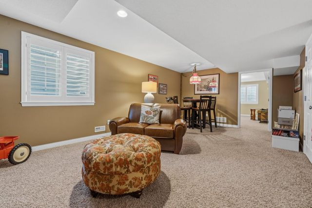 880 Ludington Avenue, Portage City, MI 49002