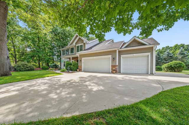 880 Ludington Avenue, Portage City, MI 49002