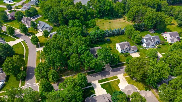 880 Ludington Avenue, Portage City, MI 49002