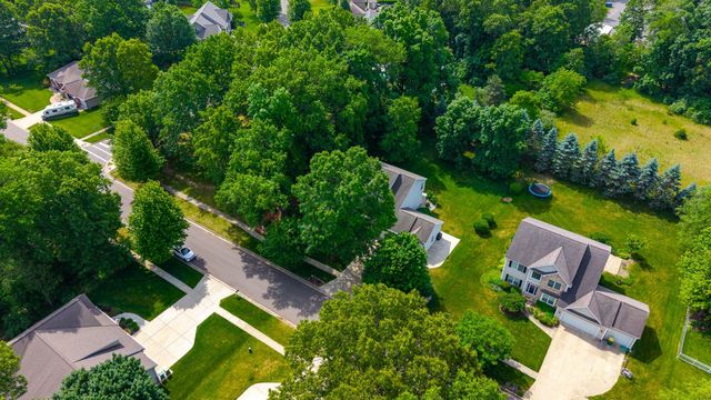 880 Ludington Avenue, Portage City, MI 49002