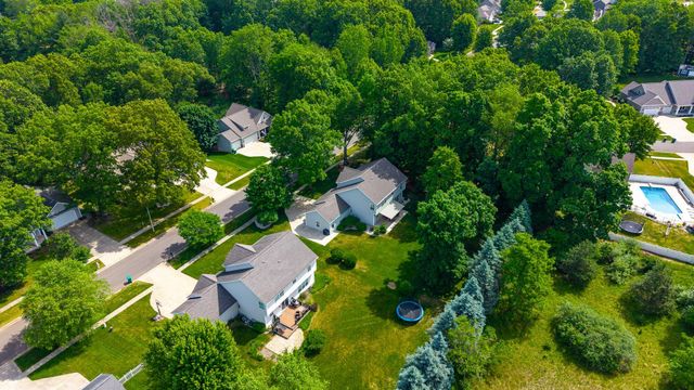 880 Ludington Avenue, Portage City, MI 49002