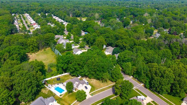 880 Ludington Avenue, Portage City, MI 49002