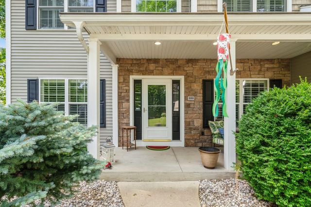 880 Ludington Avenue, Portage City, MI 49002