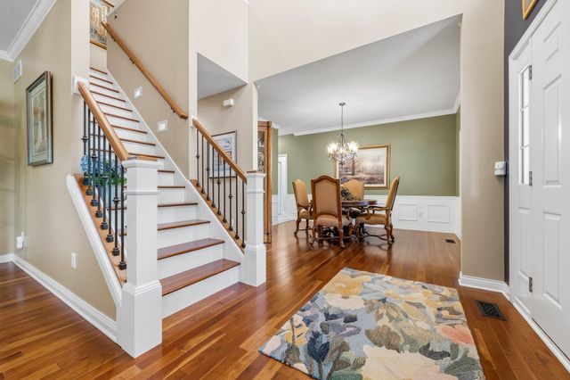 880 Ludington Avenue, Portage City, MI 49002