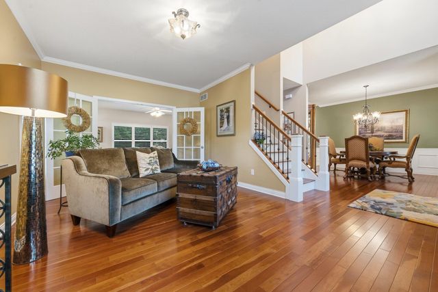 880 Ludington Avenue, Portage City, MI 49002