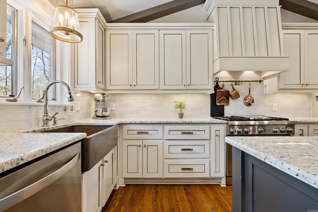 9721 Congo Rd, Benton, AR 72019